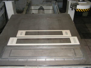 perednie-paneli-d16-1200h